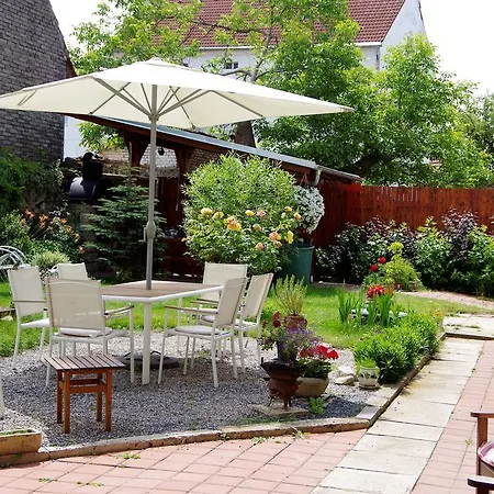 Guest house Schola Noutonice